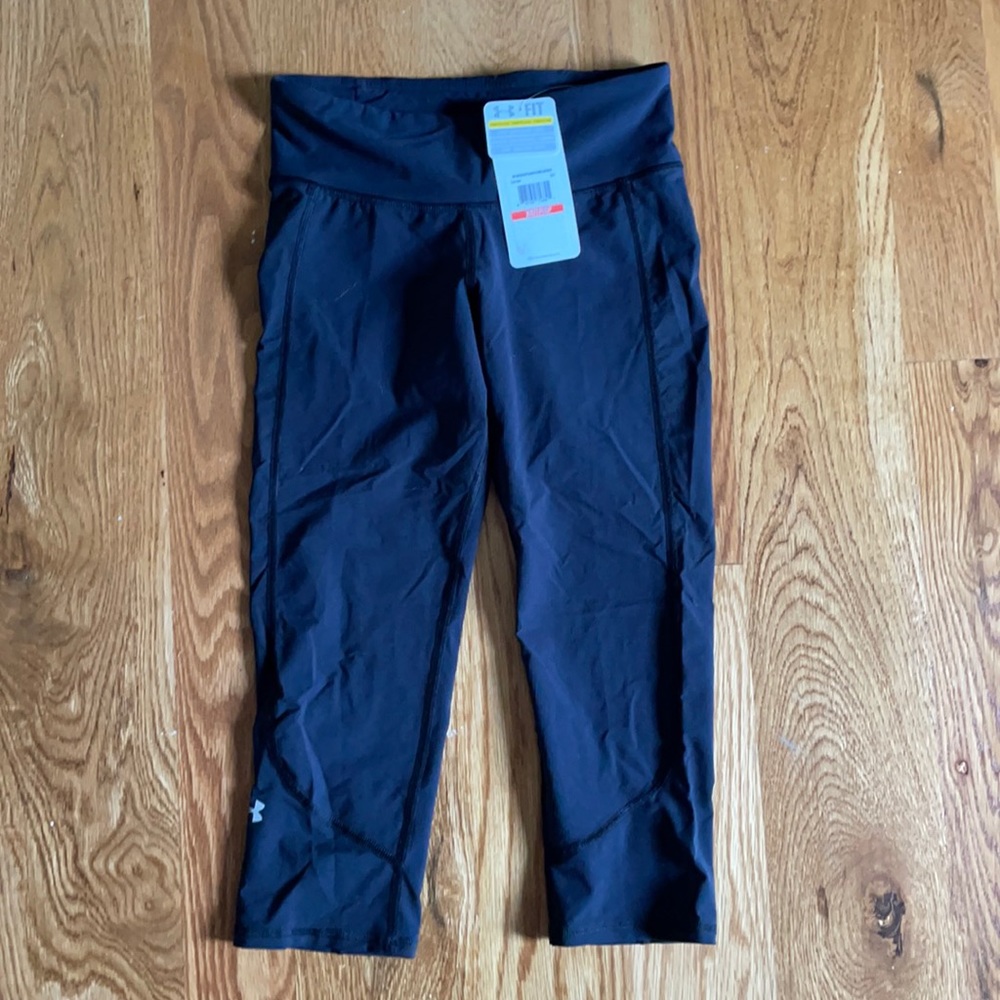 Under Armor cropped compression pants XS
